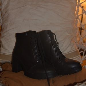 Black Heeled Hightop Boots